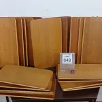 LOTE 048 - 20 PLACAS DE MADEIRA. (NO ESTADO) ATENÇÃO! FAZER A VISITAÇÃO ANTES DE ARREMATAR, NÃO SABEMOS SE FUNCIONA, LEILÃO NÃO TEM GARANTIA E NEM DEVOLUÇÃO, SUJEITO A POSSÍVEIS AVARIAS VISÍVEIS/OCULTAS E/OU AUSÊNCIA DE COMPONENTES.