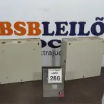 LOTE 286 - 02 QUADROS DE DISTRIBUIÇÃO DE METAL. (NO ESTADO) ATENÇÃO! FAZER A VISITAÇÃO ANTES DE ARREMATAR, NÃO SABEMOS SE FUNCIONA, LEILÃO NÃO TEM GARANTIA E NEM DEVOLUÇÃO, SUJEITO A POSSÍVEIS AVARIAS VISÍVEIS/OCULTAS E/OU AUSÊNCIA DE COMPONENTES.
