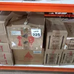 LOTE 225 - 01 LOTE COM GRANDE QUANTIDADE DE CAPAS PARA CD, PORTA CARIMBOS E FILTROS ANTI-REFLEXÍVEL. (NO ESTADO) ATENÇÃO! FAZER A VISITAÇÃO ANTES DE ARREMATAR, NÃO SABEMOS SE FUNCIONA, LEILÃO NÃO TEM GARANTIA E NEM DEVOLUÇÃO, SUJEITO A POSSÍVEIS AVARIAS VISÍVEIS/OCULTAS E/OU AUSÊNCIA DE COMPONENTES