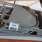 LOTE 402 - 08 CADEIRAS DOBRÁVEIS DE FERRO. (NO ESTADO) ATENÇÃO! FAZER A VISITAÇÃO ANTES DE ARREMATAR, NÃO SABEMOS SE FUNCIONA. LEILÃO NÃO TEM GARANTIA E NEM DEVOLUÇÃO, SUJEITO A POSSÍVEIS AVARIAS VISÍVEIS/OCULTAS E/OU AUSÊNCIA DE COMPONENTES.