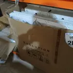 LOTE 284 - 01 LOTE COM GRANDE QUANTIDADE DE CALHAS E LÂMPADAS DE LED. (NO ESTADO) ATENÇÃO! FAZER A VISITAÇÃO ANTES DE ARREMATAR, NÃO SABEMOS SE FUNCIONA, LEILÃO NÃO TEM GARANTIA E NEM DEVOLUÇÃO, SUJEITO A POSSÍVEIS AVARIAS VISÍVEIS/OCULTAS E/OU AUSÊNCIA DE COMPONENTES