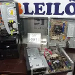 LOTE 091 - 05 CPU’S MARCAS E MODELOS DIVERSOS. (NO ESTADO) ATENÇÃO! FAZER A VISITAÇÃO ANTES DE ARREMATAR, NÃO SABEMOS SE FUNCIONA, LEILÃO NÃO TEM GARANTIA E NEM DEVOLUÇÃO, SUJEITO A POSSÍVEIS AVARIAS VISÍVEIS/OCULTAS E/OU AUSÊNCIA DE COMPONENTES.