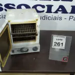 LOTE 261 - 01 ESTUFA DE ESTERILIZAÇÃO E SECAGEM. (NO ESTADO) ATENÇÃO! FAZER A VISITAÇÃO ANTES DE ARREMATAR, NÃO SABEMOS SE FUNCIONA, LEILÃO NÃO TEM GARANTIA E NEM DEVOLUÇÃO, SUJEITO A POSSÍVEIS AVARIAS VISÍVEIS/OCULTAS E/OU AUSÊNCIA DE COMPONENTES.