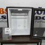 LOTE 262 - 01 ADEGA. (NO ESTADO) ATENÇÃO! FAZER A VISITAÇÃO ANTES DE ARREMATAR, NÃO SABEMOS SE FUNCIONA, LEILÃO NÃO TEM GARANTIA E NEM DEVOLUÇÃO, SUJEITO A POSSÍVEIS AVARIAS VISÍVEIS/OCULTAS E/OU AUSÊNCIA DE COMPONENTES.