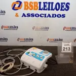 LOTE 213 - 01 ULTRASSOM COM JATO DE BICARBONATO. (NO ESTADO) ATENÇÃO! FAZER A VISITAÇÃO ANTES DE ARREMATAR, NÃO SABEMOS SE FUNCIONA, LEILÃO NÃO TEM GARANTIA E NEM DEVOLUÇÃO, SUJEITO A POSSÍVEIS AVARIAS VISÍVEIS/OCULTAS E/OU AUSÊNCIA DE COMPONENTES