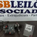 LOTE 259 - 01 MARTELETE BOSH. (NO ESTADO) ATENÇÃO! FAZER A VISITAÇÃO ANTES DE ARREMATAR, NÃO SABEMOS SE FUNCIONA, LEILÃO NÃO TEM GARANTIA E NEM DEVOLUÇÃO, SUJEITO A POSSÍVEIS AVARIAS VISÍVEIS/OCULTAS E/OU AUSÊNCIA DE COMPONENTES
