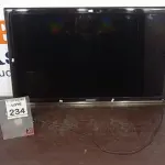 LOTE 234 - 01 TV LCD 40’ MARCA SAMSUNG. (NO ESTADO) ATENÇÃO! FAZER A VISITAÇÃO ANTES DE ARREMATAR, NÃO SABEMOS SE FUNCIONA, LEILÃO NÃO TEM GARANTIA E NEM DEVOLUÇÃO, SUJEITO A POSSÍVEIS AVARIAS VISÍVEIS/OCULTAS E/OU AUSÊNCIA DE COMPONENTES