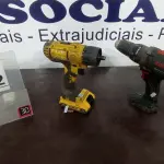 LOTE 222 - 02 PARAFUSADEIRAS. (NO ESTADO) ATENÇÃO! FAZER A VISITAÇÃO ANTES DE ARREMATAR, NÃO SABEMOS SE FUNCIONA, LEILÃO NÃO TEM GARANTIA E NEM DEVOLUÇÃO, SUJEITO A POSSÍVEIS AVARIAS VISÍVEIS/OCULTAS E/OU AUSÊNCIA DE COMPONENTES