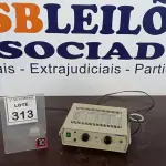 LOTE 313 - 01 APARELHO DE ULTRASSOM M-45. (NO ESTADO) ATENÇÃO! FAZER A VISITAÇÃO ANTES DE ARREMATAR, NÃO SABEMOS SE FUNCIONA, LEILÃO NÃO TEM GARANTIA E NEM DEVOLUÇÃO, SUJEITO A POSSÍVEIS AVARIAS VISÍVEIS/OCULTAS E/OU AUSÊNCIA DE COMPONENTES.