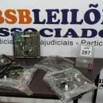 LOTE 287 - 05 PLACAS MÃE. (NO ESTADO) ATENÇÃO! FAZER A VISITAÇÃO ANTES DE ARREMATAR, NÃO SABEMOS SE FUNCIONA, LEILÃO NÃO TEM GARANTIA E NEM DEVOLUÇÃO, SUJEITO A POSSÍVEIS AVARIAS VISÍVEIS/OCULTAS E/OU AUSÊNCIA DE COMPONENTES.
