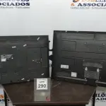 LOTE 290 - 02 TVS LCD 42’’ MARCAS LG E PANASONIC. (NO ESTADO) ATENÇÃO! FAZER A VISITAÇÃO ANTES DE ARREMATAR, NÃO SABEMOS SE FUNCIONA, LEILÃO NÃO TEM GARANTIA E NEM DEVOLUÇÃO, SUJEITO A POSSÍVEIS AVARIAS VISÍVEIS/OCULTAS E/OU AUSÊNCIA DE COMPONENTES.