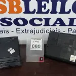 LOTE 080 - 02 NOTEBOOKS COM AVARIAS. (NO ESTADO) ATENÇÃO! FAZER A VISITAÇÃO ANTES DE ARREMATAR, NÃO SABEMOS SE FUNCIONA, LEILÃO NÃO TEM GARANTIA E NEM DEVOLUÇÃO, SUJEITO A POSSÍVEIS AVARIAS VISÍVEIS/OCULTAS E/OU AUSÊNCIA DE COMPONENTES.