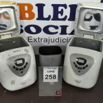 LOTE 258 - 02 PANIFICADORAS ELÉTRICA MULTI PANE. (NO ESTADO) ATENÇÃO! FAZER A VISITAÇÃO ANTES DE ARREMATAR, NÃO SABEMOS SE FUNCIONA, LEILÃO NÃO TEM GARANTIA E NEM DEVOLUÇÃO, SUJEITO A POSSÍVEIS AVARIAS VISÍVEIS/OCULTAS E/OU AUSÊNCIA DE COMPONENTES