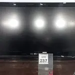 LOTE 237 - 01 TV LCD 52’’. (NO ESTADO) ATENÇÃO! FAZER A VISITAÇÃO ANTES DE ARREMATAR, NÃO SABEMOS SE FUNCIONA, LEILÃO NÃO TEM GARANTIA E NEM DEVOLUÇÃO, SUJEITO A POSSÍVEIS AVARIAS VISÍVEIS/OCULTAS E/OU AUSÊNCIA DE COMPONENTES