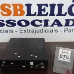LOTE 075 - 01 GAVETA DE DINHEIRO. (NO ESTADO) ATENÇÃO! FAZER A VISITAÇÃO ANTES DE ARREMATAR, NÃO SABEMOS SE FUNCIONA, LEILÃO NÃO TEM GARANTIA E NEM DEVOLUÇÃO, SUJEITO A POSSÍVEIS AVARIAS VISÍVEIS/OCULTAS E/OU AUSÊNCIA DE COMPONENTES.