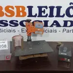LOTE 088 - 01 PRENSA TÉRMICA PARA CANECAS. (NO ESTADO) ATENÇÃO! FAZER A VISITAÇÃO ANTES DE ARREMATAR, NÃO SABEMOS SE FUNCIONA, LEILÃO NÃO TEM GARANTIA E NEM DEVOLUÇÃO, SUJEITO A POSSÍVEIS AVARIAS VISÍVEIS/OCULTAS E/OU AUSÊNCIA DE COMPONENTES.
