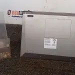 LOTE 187 - 01 NOTEBOOK COM FONTE MARCA COMPAQ. (NO ESTADO) ATENÇÃO! FAZER A VISITAÇÃO ANTES DE ARREMATAR, NÃO SABEMOS SE FUNCIONA, LEILÃO NÃO TEM GARANTIA E NEM DEVOLUÇÃO, SUJEITO A POSSÍVEIS AVARIAS VISÍVEIS/OCULTAS E/OU AUSÊNCIA DE COMPONENTES