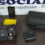 LOTE 305 - 01 PROJETOR MARCA BENQ, 01 MINI PC E 01 TABLET MARCA CCE. (NO ESTADO) ATENÇÃO! FAZER A VISITAÇÃO ANTES DE ARREMATAR, NÃO SABEMOS SE FUNCIONA, LEILÃO NÃO TEM GARANTIA E NEM DEVOLUÇÃO, SUJEITO A POSSÍVEIS AVARIAS VISÍVEIS/OCULTAS E/OU AUSÊNCIA DE COMPONENTES.