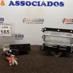 LOTE 165 - 02 APARELHOS DE SOM AUTOMOTIVOS. (NO ESTADO) ATENÇÃO! FAZER A VISITAÇÃO ANTES DE ARREMATAR, NÃO SABEMOS SE FUNCIONA, LEILÃO NÃO TEM GARANTIA E NEM DEVOLUÇÃO, SUJEITO A POSSÍVEIS AVARIAS VISÍVEIS/OCULTAS E/OU AUSÊNCIA DE COMPONENTES