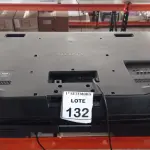 LOTE 132 - 01 TV LCD 42’’ MARCA PANASONIC E 01 TV LCD 40’’ MARCA SONY COM AVARIAS. (NO ESTADO) ATENÇÃO! FAZER A VISITAÇÃO ANTES DE ARREMATAR, NÃO SABEMOS SE FUNCIONA, LEILÃO NÃO TEM GARANTIA E NEM DEVOLUÇÃO, SUJEITO A POSSÍVEIS AVARIAS VISÍVEIS/OCULTAS E/OU AUSÊNCIA DE COMPONENTES.