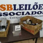 LOTE 293 - 01 LOTE COM GRANDE QUANTIDADE DE CÂMERAS DE MONITORAMENTO E ACESSÓRIOS DE MARCAS E MODELOS DIVERSOS. (NO ESTADO) ATENÇÃO! FAZER A VISITAÇÃO ANTES DE ARREMATAR, NÃO SABEMOS SE FUNCIONA, LEILÃO NÃO TEM GARANTIA E NEM DEVOLUÇÃO, SUJEITO A POSSÍVEIS AVARIAS VISÍVEIS/OCULTAS E/OU AUSÊNCIA DE COMPONENTES.