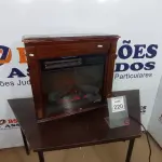 LOTE 220 - 01 AQUECEDOR DECORATIVO COM ACABAMENTO EM MADEIRA. (NO ESTADO) ATENÇÃO! FAZER A VISITAÇÃO ANTES DE ARREMATAR, NÃO SABEMOS SE FUNCIONA, LEILÃO NÃO TEM GARANTIA E NEM DEVOLUÇÃO, SUJEITO A POSSÍVEIS AVARIAS VISÍVEIS/OCULTAS E/OU AUSÊNCIA DE COMPONENTES