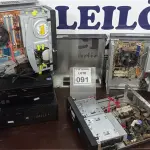 LOTE 091 - 05 CPU’S MARCAS E MODELOS DIVERSOS. (NO ESTADO) ATENÇÃO! FAZER A VISITAÇÃO ANTES DE ARREMATAR, NÃO SABEMOS SE FUNCIONA, LEILÃO NÃO TEM GARANTIA E NEM DEVOLUÇÃO, SUJEITO A POSSÍVEIS AVARIAS VISÍVEIS/OCULTAS E/OU AUSÊNCIA DE COMPONENTES.