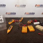 LOTE 206 - 02 MULTÍMETROS, 04 LOCALIZADORES DE CABO, 01 CARREGADOR DE BATERIAS E 01 TRANSMISSOR FM BLUETOOTH. (NO ESTADO) ATENÇÃO! FAZER A VISITAÇÃO ANTES DE ARREMATAR, NÃO SABEMOS SE FUNCIONA, LEILÃO NÃO TEM GARANTIA E NEM DEVOLUÇÃO, SUJEITO A POSSÍVEIS AVARIAS VISÍVEIS/OCULTAS E/OU AUSÊNCIA DE COMPONENTES