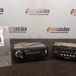 LOTE 198 - 02 APARELHOS DE SOM AUTOMOTIVO. (NO ESTADO) ATENÇÃO! FAZER A VISITAÇÃO ANTES DE ARREMATAR, NÃO SABEMOS SE FUNCIONA, LEILÃO NÃO TEM GARANTIA E NEM DEVOLUÇÃO, SUJEITO A POSSÍVEIS AVARIAS VISÍVEIS/OCULTAS E/OU AUSÊNCIA DE COMPONENTES