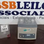 LOTE 321 - 01 CENTRIFUGA DE LABORATÓRIO MARCA LGI. (NO ESTADO) ATENÇÃO! FAZER A VISITAÇÃO ANTES DE ARREMATAR, NÃO SABEMOS SE FUNCIONA, LEILÃO NÃO TEM GARANTIA E NEM DEVOLUÇÃO, SUJEITO A POSSÍVEIS AVARIAS VISÍVEIS/OCULTAS E/OU AUSÊNCIA DE COMPONENTES.