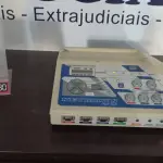 LOTE 323 - 01 EQUIPAMENTO DE ELETROESTIMULAÇÃO. (NO ESTADO) ATENÇÃO! FAZER A VISITAÇÃO ANTES DE ARREMATAR, NÃO SABEMOS SE FUNCIONA, LEILÃO NÃO TEM GARANTIA E NEM DEVOLUÇÃO, SUJEITO A POSSÍVEIS AVARIAS VISÍVEIS/OCULTAS E/OU AUSÊNCIA DE COMPONENTES.