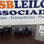 LOTE 240 - 02 PROJETORES MARCA EPSON. (NO ESTADO) ATENÇÃO! FAZER A VISITAÇÃO ANTES DE ARREMATAR, NÃO SABEMOS SE FUNCIONA, LEILÃO NÃO TEM GARANTIA E NEM DEVOLUÇÃO, SUJEITO A POSSÍVEIS AVARIAS VISÍVEIS/OCULTAS E/OU AUSÊNCIA DE COMPONENTES