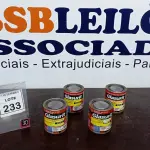 LOTE 233 - 04 LATAS DE ESMALTE SINTÉTICO DE 900ML CORES VARIADAS MARCA GLASURIT. (NO ESTADO) ATENÇÃO! FAZER A VISITAÇÃO ANTES DE ARREMATAR, NÃO SABEMOS SE FUNCIONA, LEILÃO NÃO TEM GARANTIA E NEM DEVOLUÇÃO, SUJEITO A POSSÍVEIS AVARIAS VISÍVEIS/OCULTAS E/OU AUSÊNCIA DE COMPONENTES.