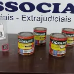 LOTE 233 - 04 LATAS DE ESMALTE SINTÉTICO DE 900ML CORES VARIADAS MARCA GLASURIT. (NO ESTADO) ATENÇÃO! FAZER A VISITAÇÃO ANTES DE ARREMATAR, NÃO SABEMOS SE FUNCIONA, LEILÃO NÃO TEM GARANTIA E NEM DEVOLUÇÃO, SUJEITO A POSSÍVEIS AVARIAS VISÍVEIS/OCULTAS E/OU AUSÊNCIA DE COMPONENTES.