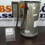 LOTE 254 - 01 DESCASCADOR DE BATATAS INDUSTRIAL EM INOX. (NO ESTADO) ATENÇÃO! FAZER A VISITAÇÃO ANTES DE ARREMATAR, NÃO SABEMOS SE FUNCIONA, LEILÃO NÃO TEM GARANTIA E NEM DEVOLUÇÃO, SUJEITO A POSSÍVEIS AVARIAS VISÍVEIS/OCULTAS E/OU AUSÊNCIA DE COMPONENTES