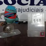 LOTE 118 - 01 MÁQUINA DE CORTAR TECIDO. (NO ESTADO) ATENÇÃO! FAZER A VISITAÇÃO ANTES DE ARREMATAR, NÃO SABEMOS SE FUNCIONA, LEILÃO NÃO TEM GARANTIA E NEM DEVOLUÇÃO, SUJEITO A POSSÍVEIS AVARIAS VISÍVEIS/OCULTAS E/OU AUSÊNCIA DE COMPONENTES.