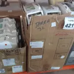 LOTE 421 - 01 LOTE COM GRANDE QUANTIDADE DE DISPENSADORES DE SABÃO. (NO ESTADO) ATENÇÃO! FAZER A VISITAÇÃO ANTES DE ARREMATAR, NÃO SABEMOS SE FUNCIONA, LEILÃO NÃO TEM GARANTIA E NEM DEVOLUÇÃO, SUJEITO A POSSÍVEIS AVARIAS VISÍVEIS/OCULTAS E/OU AUSÊNCIA DE COMPONENTES.