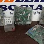 LOTE 084 - 04 PLACAS MÃE. (NO ESTADO) ATENÇÃO! FAZER A VISITAÇÃO ANTES DE ARREMATAR, NÃO SABEMOS SE FUNCIONA, LEILÃO NÃO TEM GARANTIA E NEM DEVOLUÇÃO, SUJEITO A POSSÍVEIS AVARIAS VISÍVEIS/OCULTAS E/OU AUSÊNCIA DE COMPONENTES.