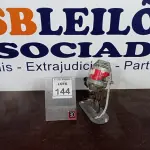 LOTE 144 - 01 MÁQUINA DE CORTAR TECIDO. (NO ESTADO) ATENÇÃO! FAZER A VISITAÇÃO ANTES DE ARREMATAR, NÃO SABEMOS SE FUNCIONA, LEILÃO NÃO TEM GARANTIA E NEM DEVOLUÇÃO, SUJEITO A POSSÍVEIS AVARIAS VISÍVEIS/OCULTAS E/OU AUSÊNCIA DE COMPONENTES.