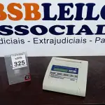 LOTE 325 - 01 APARELHO DE LASER TERAPIA. (NO ESTADO) ATENÇÃO! FAZER A VISITAÇÃO ANTES DE ARREMATAR, NÃO SABEMOS SE FUNCIONA, LEILÃO NÃO TEM GARANTIA E NEM DEVOLUÇÃO, SUJEITO A POSSÍVEIS AVARIAS VISÍVEIS/OCULTAS E/OU AUSÊNCIA DE COMPONENTES.