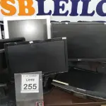 LOTE 255 - 08 MONITORES DE MARCAS E MODELOS DIVERSOS. (NO ESTADO) ATENÇÃO! FAZER A VISITAÇÃO ANTES DE ARREMATAR, NÃO SABEMOS SE FUNCIONA, LEILÃO NÃO TEM GARANTIA E NEM DEVOLUÇÃO, SUJEITO A POSSÍVEIS AVARIAS VISÍVEIS/OCULTAS E/OU AUSÊNCIA DE COMPONENTES