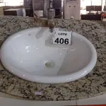 LOTE 406 - 01 LAVATÓRIO COM TORNEIRA E ACABAMENTO EM MÁRMORE. (NO ESTADO) ATENÇÃO! FAZER A VISITAÇÃO ANTES DE ARREMATAR, NÃO SABEMOS SE FUNCIONA, LEILÃO NÃO TEM GARANTIA E NEM DEVOLUÇÃO, SUJEITO A POSSÍVEIS AVARIAS VISÍVEIS/OCULTAS E/OU AUSÊNCIA DE COMPONENTES.