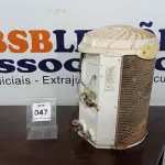 LOTE 047 - 01 CONDENSADORA SPRINGER 12.000BTUS. (NO ESTADO EM QUE SE ENCONTRA. SUJEITO A AVARIAS OCULTAS/VISÍVEIS.)