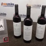 LOTE 330 - 03 GARRAFAS DE VINHO TINTO VALA REAL PORTUGUÊS SAFRA 2019 750ML. (NO ESTADO) ATENÇÃO! FAZER A VISITAÇÃO ANTES DE ARREMATAR, NÃO SABEMOS SE FUNCIONA, LEILÃO NÃO TEM GARANTIA E NEM DEVOLUÇÃO, SUJEITO A POSSÍVEIS AVARIAS VISÍVEIS/OCULTAS E/OU AUSÊNCIA DE COMPONENTES.