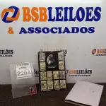 LOTE 220 - 01 KIT COM 12 ISQUEIRO TIPO ZIPPO PERSONALIZADOS. (NO ESTADO) ATENÇÃO! FAZER A VISITAÇÃO ANTES DE ARREMATAR, NÃO SABEMOS SE FUNCIONA, LEILÃO NÃO TEM GARANTIA E NEM DEVOLUÇÃO, SUJEITO A POSSÍVEIS AVARIAS VISÍVEIS/OCULTAS E/OU AUSÊNCIA DE COMPONENTES.