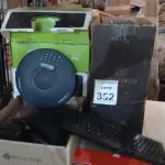 LOTE 352 - 04 APARELHOS DE AUDIOCONFERÊNCIA MARCA INTELBRAS E 01 MARCA POLYCOM E GRANDE QUANTIDADE DE TECLADOS PARA PC MARCAS E MODELOS DIVERSOS. (NO ESTADO) ATENÇÃO! FAZER A VISITAÇÃO ANTES DE ARREMATAR, NÃO SABEMOS SE FUNCIONA, LEILÃO NÃO TEM GARANTIA E NEM DEVOLUÇÃO, SUJEITO A POSSÍVEIS AVARIAS VISÍVEIS/OCULTAS E/OU AUSÊNCIA DE COMPONENTES.