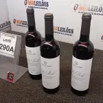 LOTE 290 - 03 GARRAFAS DE VINHO TINTO VALA REAL PORTUGUÊS SAFRA 2019 750ML. (NO ESTADO) ATENÇÃO! FAZER A VISITAÇÃO ANTES DE ARREMATAR, NÃO SABEMOS SE FUNCIONA, LEILÃO NÃO TEM GARANTIA E NEM DEVOLUÇÃO, SUJEITO A POSSÍVEIS AVARIAS VISÍVEIS/OCULTAS E/OU AUSÊNCIA DE COMPONENTES.