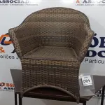 LOTE 031 - 01 POLTRONA DE JARDIM. (NO ESTADO EM QUE SE ENCONTRA. SUJEITO A AVARIAS OCULTAS/VISÍVEIS.) BF8576L