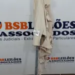 LOTE 147 - 01 UMBRELLA. (NO ESTADO EM QUE SE ENCONTRA. SUJEITO A AVARIAS OCULTAS/VISÍVEIS.) BH1583F