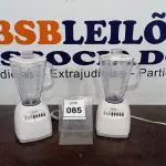 LOTE 085 - 02 LIQUIDIFICADORES OSTERRIZER 110V. (NO ESTADO EM QUE SE ENCONTRA. SUJEITO A AVARIAS OCULTAS/VISÍVEIS.) 
